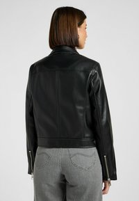 Lee Giacca in similpelle - black