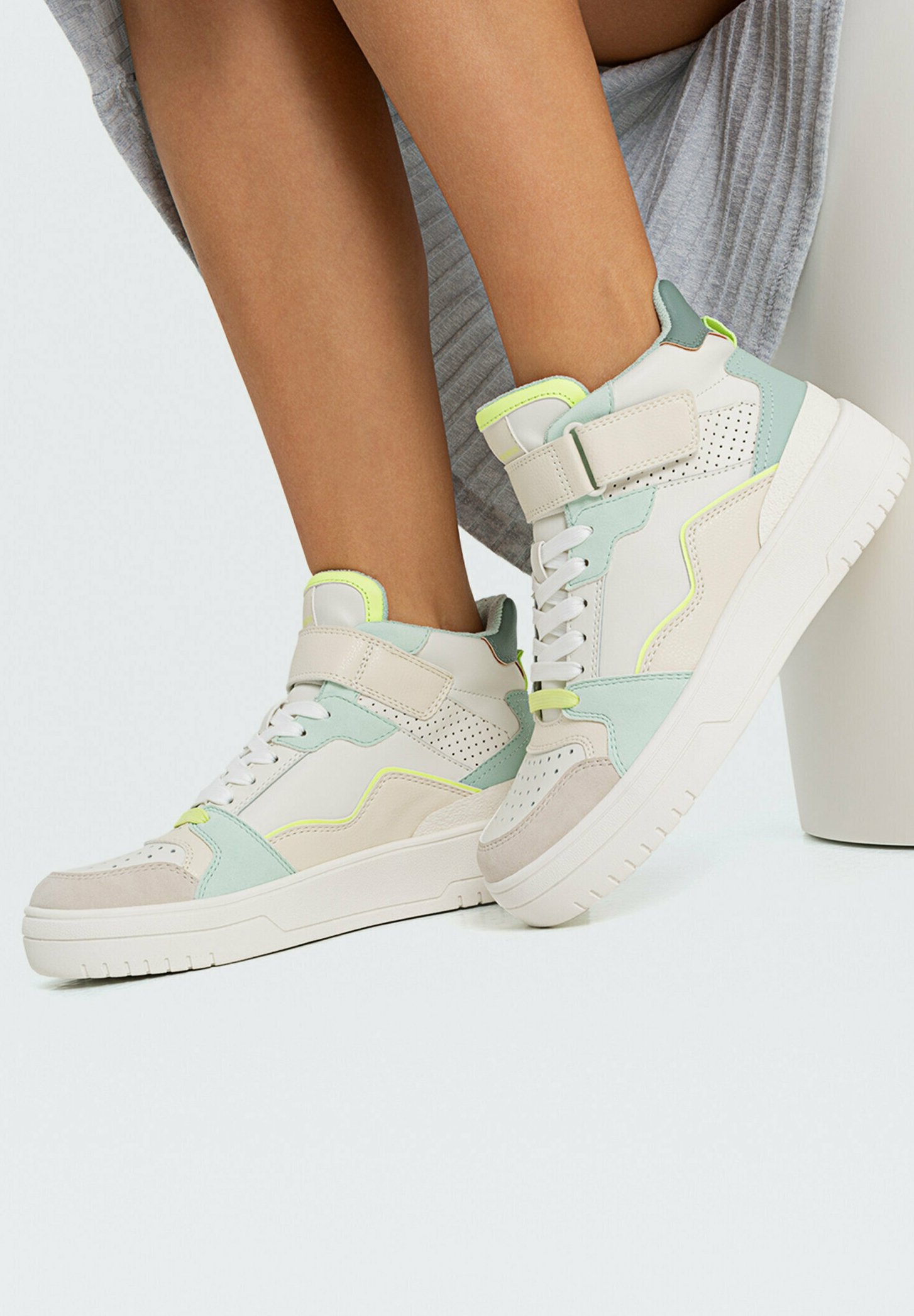 Stradivarius Sneakers alte - green/verde - Zalando.it