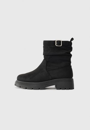 Anna Field, Bottes de neige - black