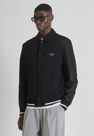 WITH SLEEVES WITH PLATE - Chaquetas bomber - black