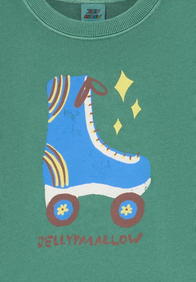 Blaues Rollerskate mit gelben Streifen und blumenmuster Rädern auf grünem Stoff, mit gelben Funkeln und dem Text "JELLYMALLOW" darunter.