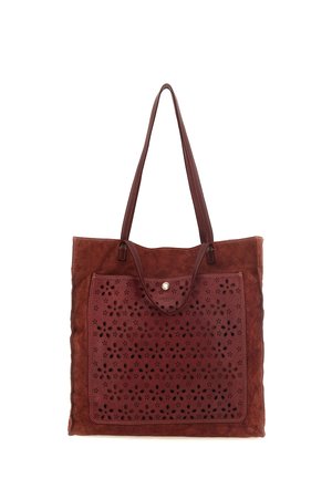 Borsa tote in pelle marrone con grande motivo floreale intagliato al laser sulla tasca frontale e doppi manici a spalla.