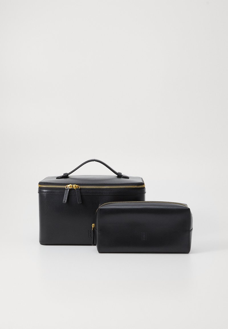 By Malene Birger - AYA BEAUTY SET - Neceser - black, Ampliar