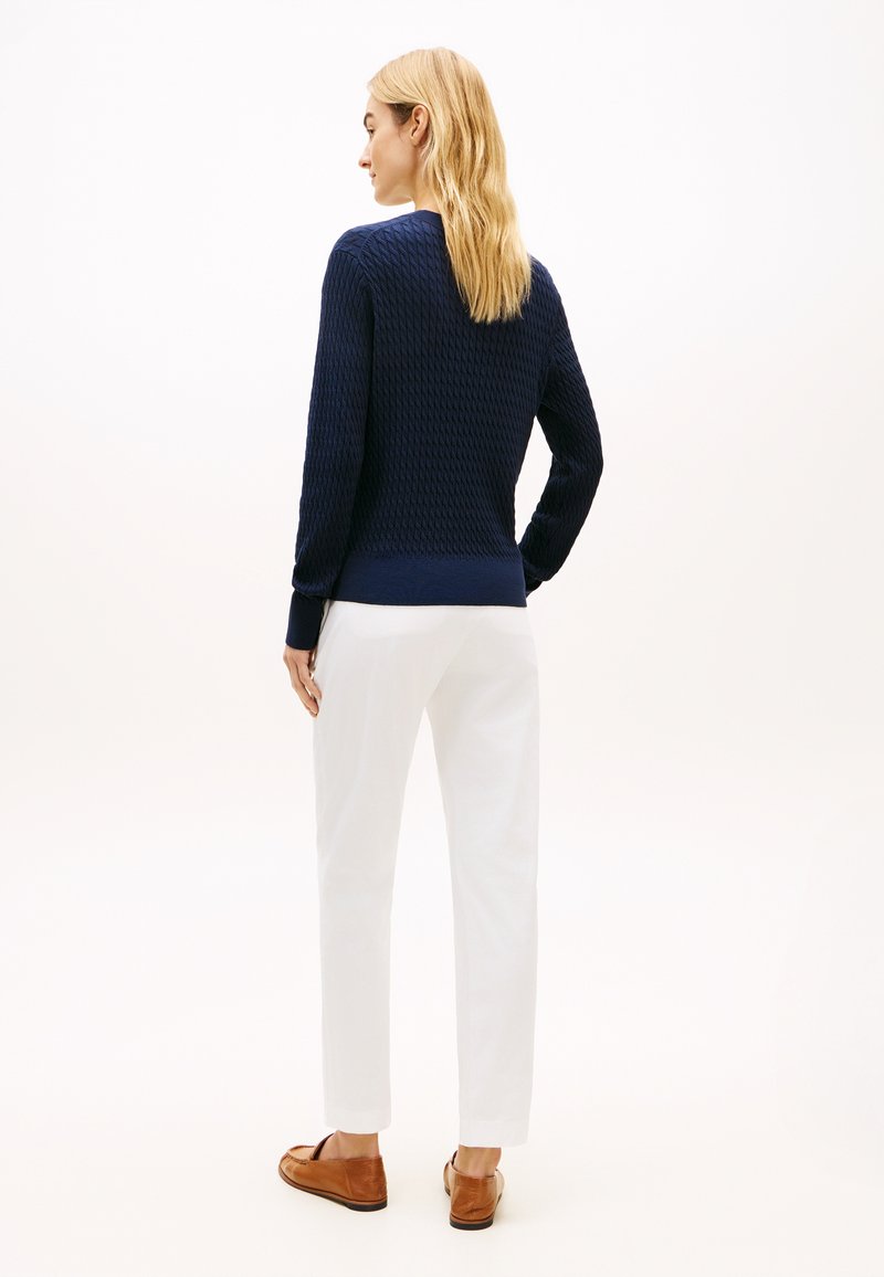 Tommy Hilfiger CABLE FINE SWEATER - Svetr - dark night navy