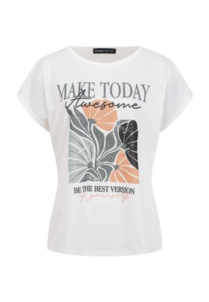 Hvit T-skjorte med korte ermer, med abstrakt blomsterdesign og motiverende tekst: "Gjør dagen fantastisk, vær den beste versjonen av deg selv."