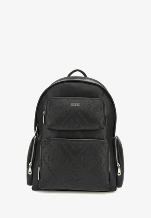 Sac à dos en cuir noir avec motif de logo en relief. Comprend une poche zippée à l'avant, des compartiments zippés sur les côtés et une poignée supérieure pour le transport.