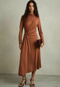 Reiss Jerseykjole - camel