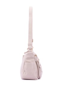 Borsa a tracolla bianca in pelle con finitura testurizzata, un'unica tracolla e dettagli in hardware dorato. Presenta scomparti con zip e una forma triangolare.