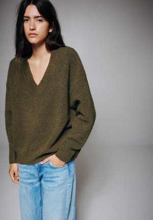 PULL&BEAR, BOXY-FIT PICO JUMPER - JUMPER - Pullover - green