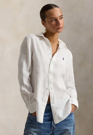 CLASSIC FIT LINEN SHIRT - Blúzka so zapínaním na gombíky - classic oxford
