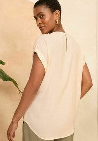 Love & Roses ROLL SLEEVE - REGULAR FIT - Blúz - camel