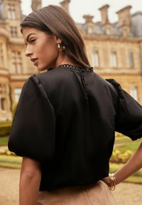 Lipsy REGULAR FIT PUFF SLEEVE CUTWORK - Pluus - black