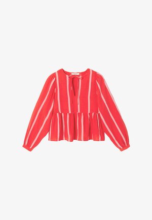 Blouse rouge à manches longues avec des rayures blanches verticales, un col en trou de serrure noué avec un nœud et un ourlet peplum froncé.