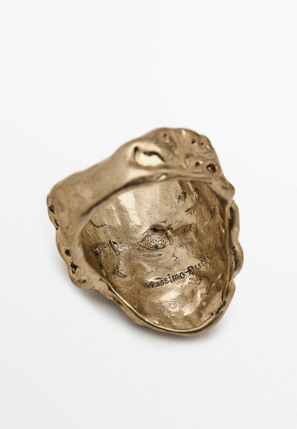 CRYSTAL ROCK  - Ring4