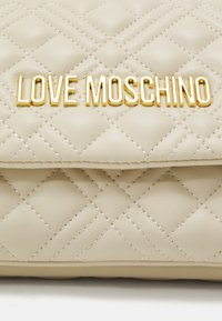 Love Moschino SMART DAILY BAG  - Borsa a mano - avorio