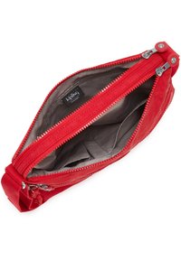 Röd fodral med dragkedja och dubbla dragkedjor, mjukt yttre och en slät grå inredning. Har en "Kipling"-etikett inuti.