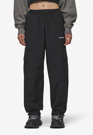 Pegador YURI TRACKSUIT PANTS - Tracksuit bottoms - black