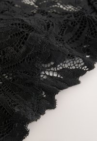 Next 7 PACK - String - black