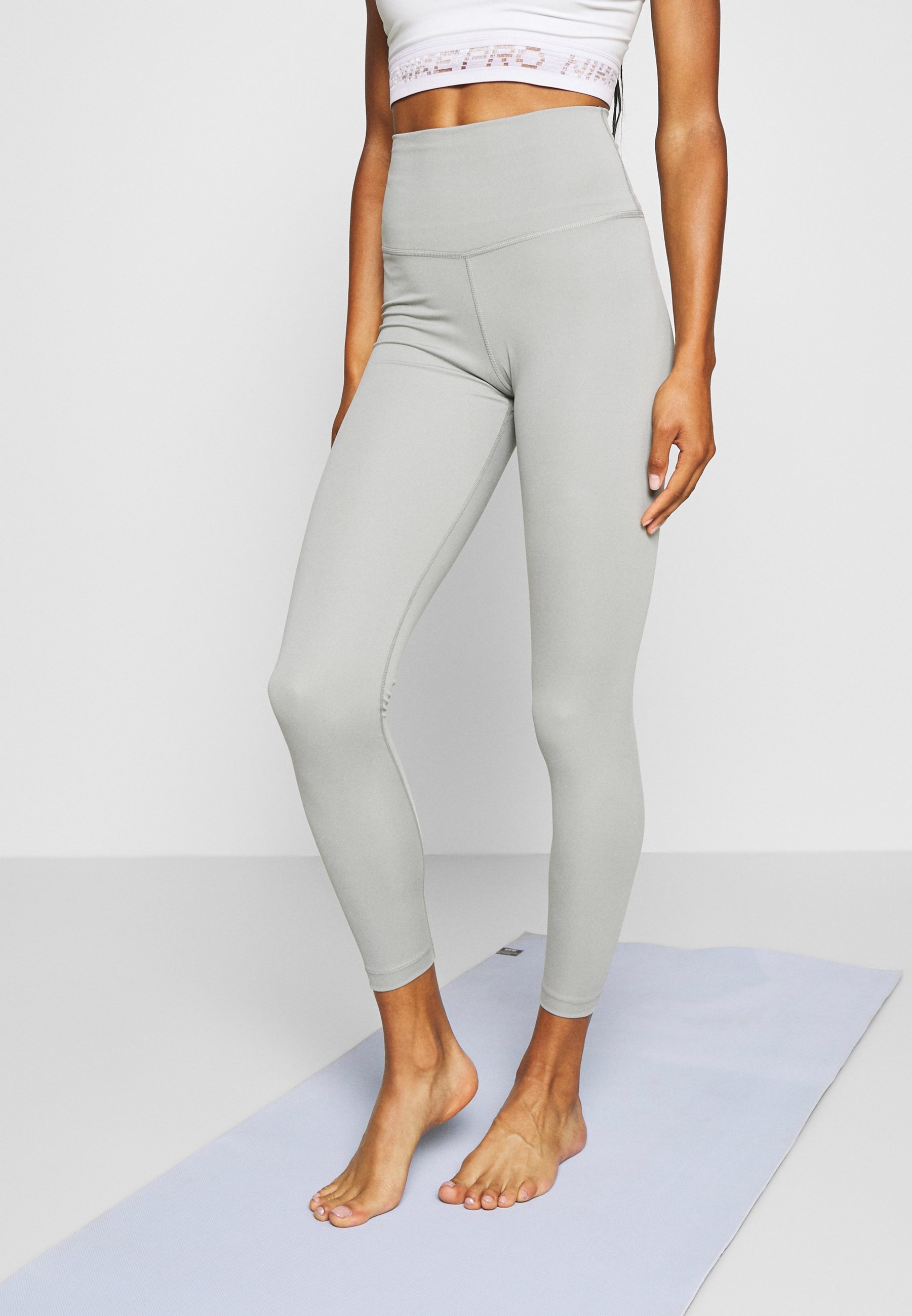 yoga tights nike