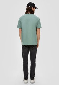 QS - T-shirt basic