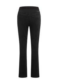 Schwarze Jeans mit geradem Bein, ausgestattet mit einem dehnbaren Bund und zwei Gesäßtaschen. Glatte Textur, minimalistischer Stil.