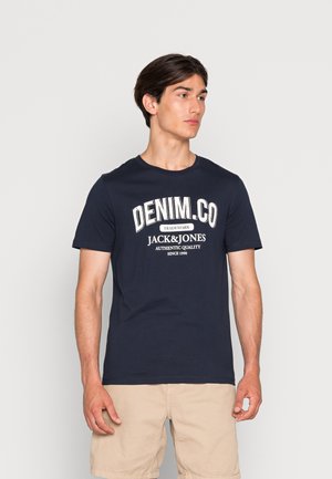 JJEJEANS TEE O NECK - Print T-shirt - navy blazer