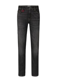 Jeans in denim nero con taglio dritto, caratterizzati da un leggero sbiadimento, cinque tasche e un anello decorativo rosso sul passante per la cintura.
