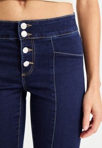 ONLY Vaqueros pitillo - dark-blue denim