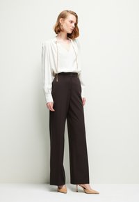 adL WIDE LEG  - Broek - brown
