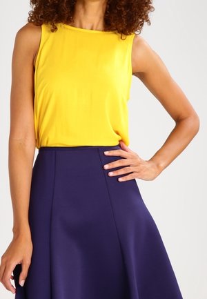 Zalando Essentials Camicetta - dark yellow