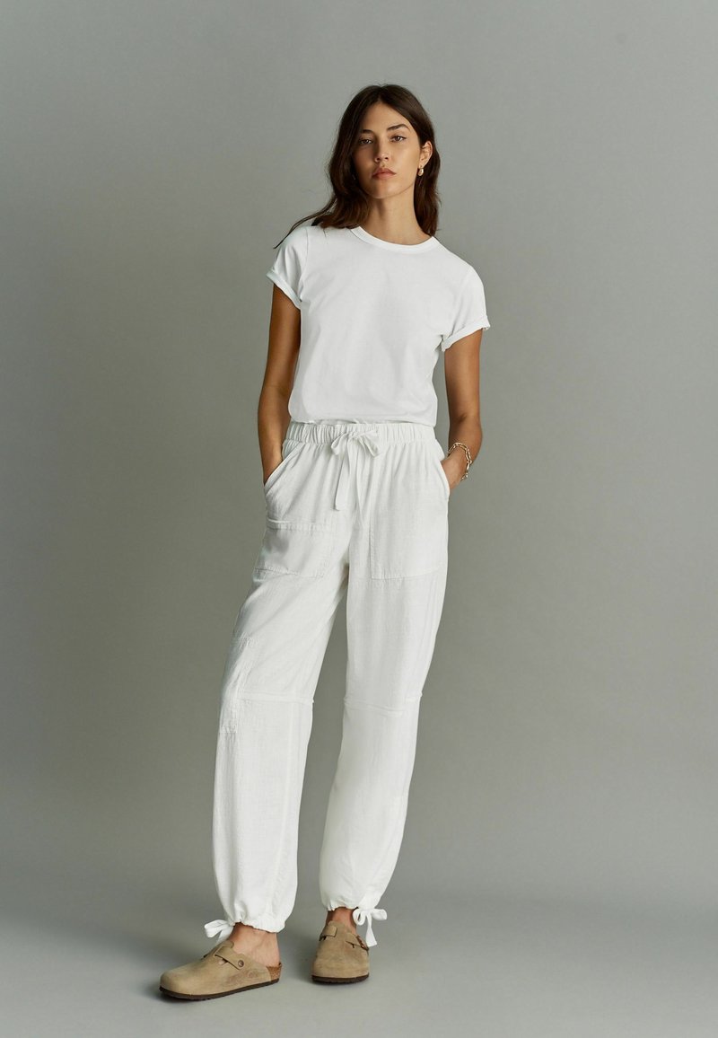 Next PARACHUTE - REGULAR FIT - Bukser - white