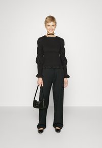 YAS YASCHEMMA - Bluza - black