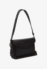 Non sélectionné, black