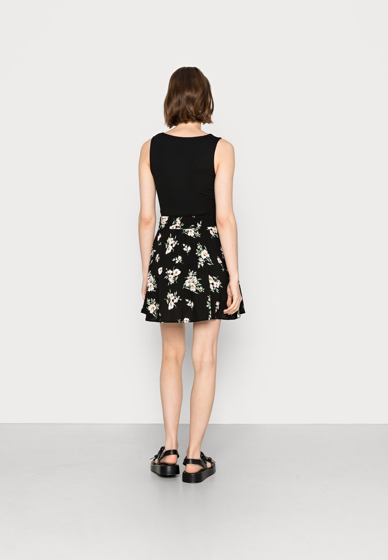 Damen Jeansröcke | Vero Moda VMEASY SKATER SKIRT Minirock sandy black/schwarz - MB47700 Damen Jeansröcke | Vero Moda VMEASY SKATER SKIRT Minirock sandy black/schwarz - MB47700