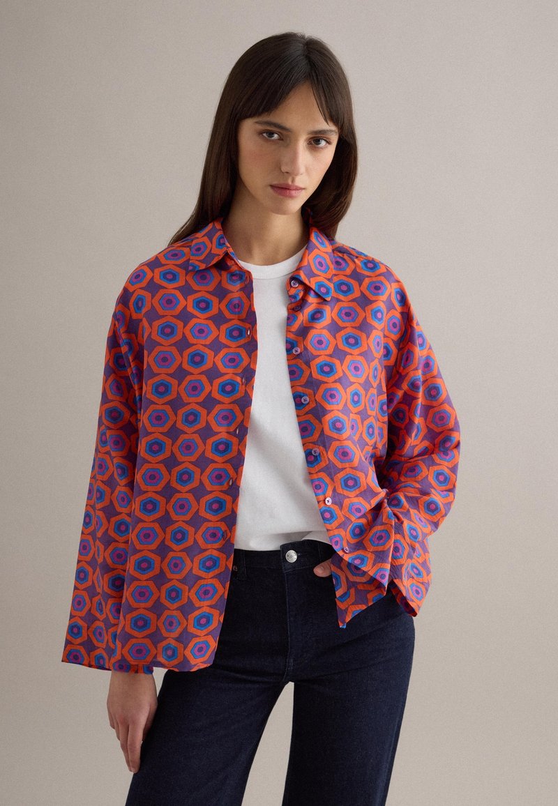 PIOMBO BLEND WITH GEOMETRIC PATTERN - Camicia - orange/purple/arancione ...