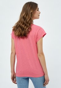 Minus MILETI TEE - Jednoduché tričko - pink flamingo