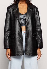 Vero Moda Pitkä takki - black