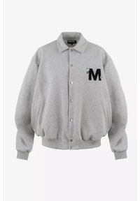 Grijze sweatshirtjas met een kraag, drukknoopsluiting en geborduurd logo op de linkerbovenkant. Heeft ribgebreide manchetten en onderrand.
