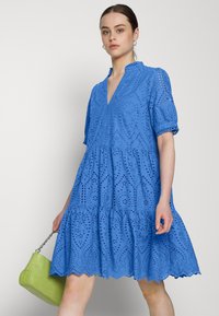 YAS HOLI - Vestido de dia - ultramarine