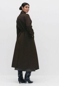 STOCKH LM Studio FRANCESCA - Klassisk kappa / rock - brown