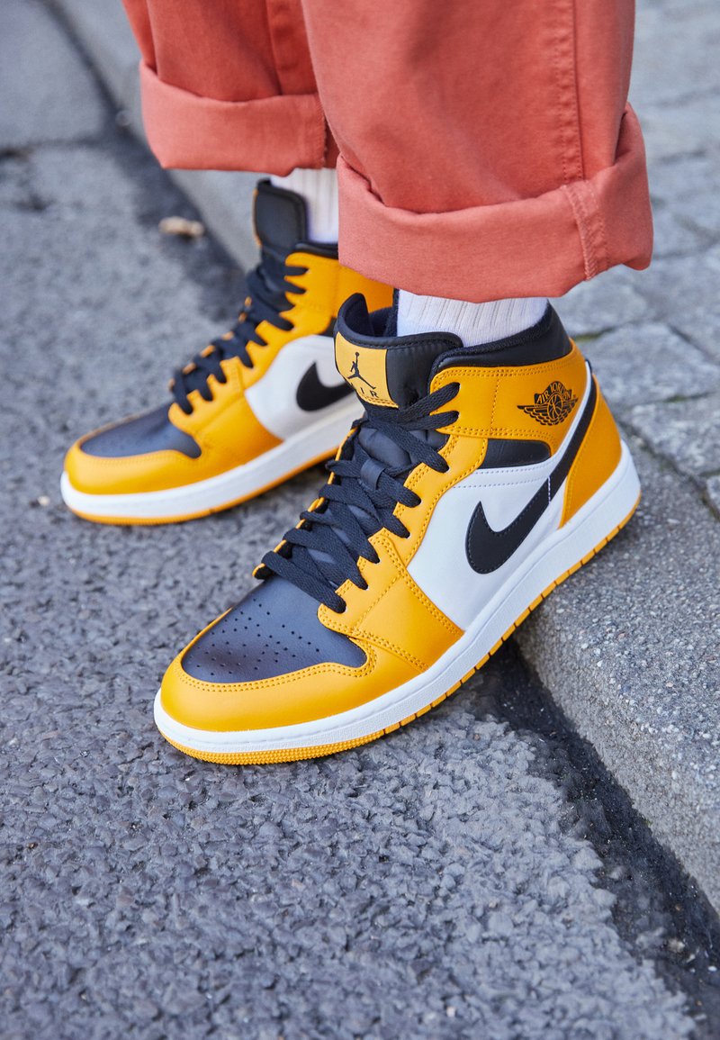 Nike alte gialle Clearance