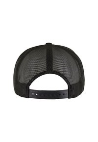 Căciulă de baseball din plasă neagră, cu bor negru solid și închidere ajustabilă tip snapback. Plasa texturată permite o bună respirabilitate.