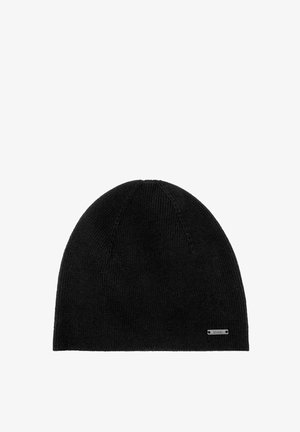 Czarna dzianinowa czapka z miękkiej struktury, zaokrąglonym szczytem i małą srebrną metką z logo po jednej stronie.