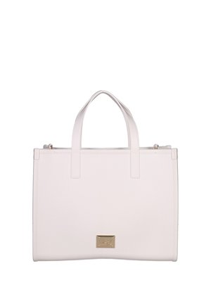 Borsa rettangolare bianca con due manici corti e una piccola targhetta rettangolare dorata con il logo centrata vicino al fondo.