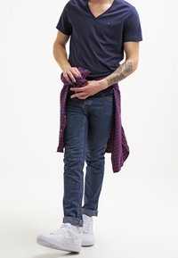 Hilfiger Denim Jednoduché tričko - dark blue