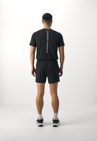 Under Armour ROCK ULTIMATE SHORT - Športne kratke hlače - black/white