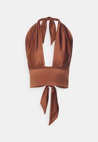 Top corto a halter marrone realizzato in satin. Presenta dettagli annodati al collo e sulla schiena, con una superficie liscia e lucida.
