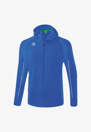 Veste zippée bleue en tissu léger avec capuche. Présente des accents blancs et un logo sur le haut à gauche. Design lisse et athlétique.