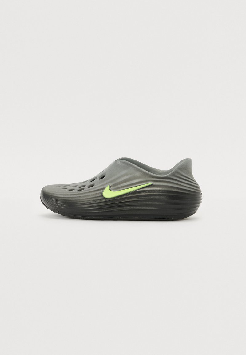 Nike Sportswear - REACT REJUVEN UNISEX  - Clogs - black/volt cool grey, Enlarge