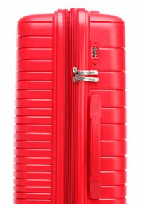 WITTCHEN MEDIUM SUITCASE FROM POLYPROPYLENE - Valise à roulettes - red